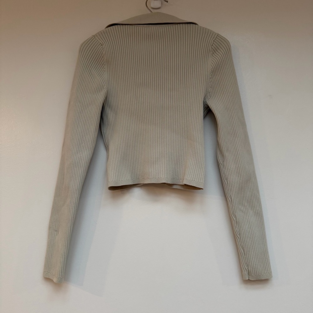 Babaton Ribbed Cream Top - Picture 3 of 5